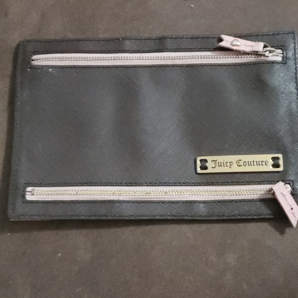 Juicy Couture clutch/ wallet - Picture 2 of 5